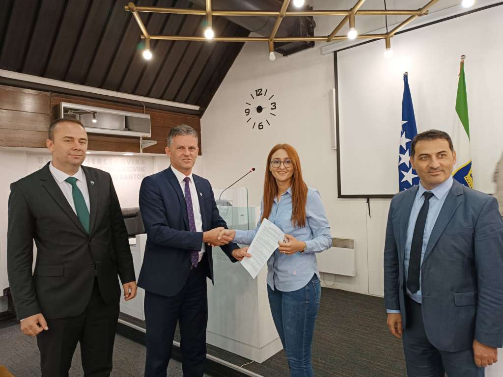 Sedamdeset ugovora za podršku prvom biznisu za pripadnike boračke populacije u ZDK